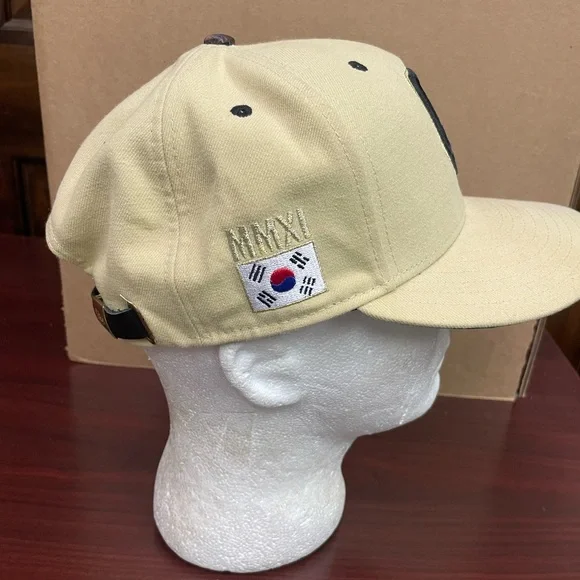 Colorado Buffaloes South Korea & USA Flag New Era 9FIFTY Mens Snapback Hat Cap